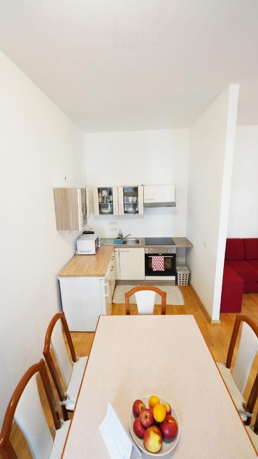 Cozynite Premium Apartment Hernals 1 Вена Экстерьер фото